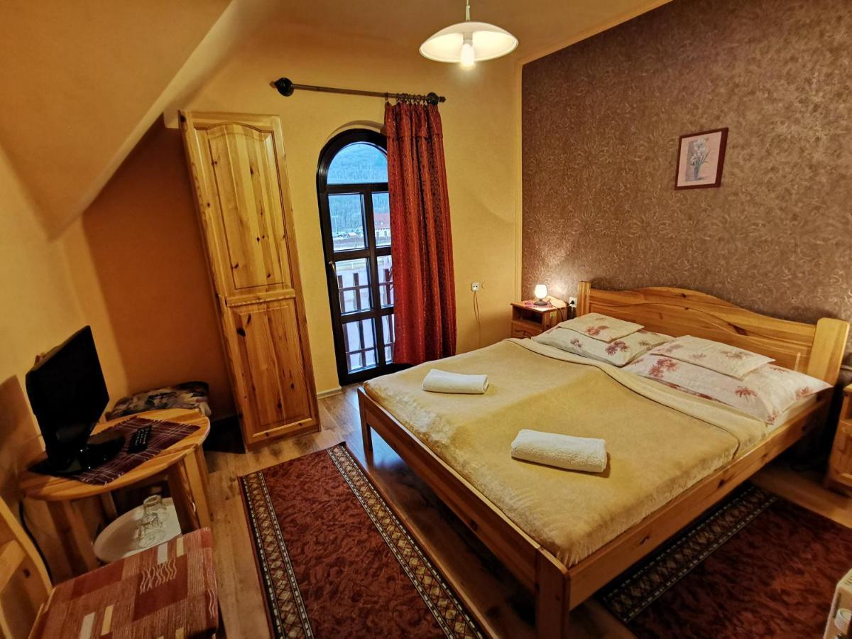 Hegyi Panzio 3*
